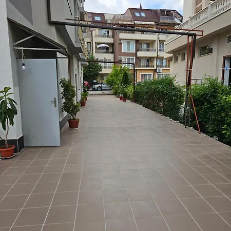 Πανσιόν Petrovi Ράβντα